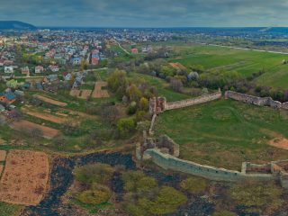 Фортеця Пнів – найбільший замок на території Прикарпаття